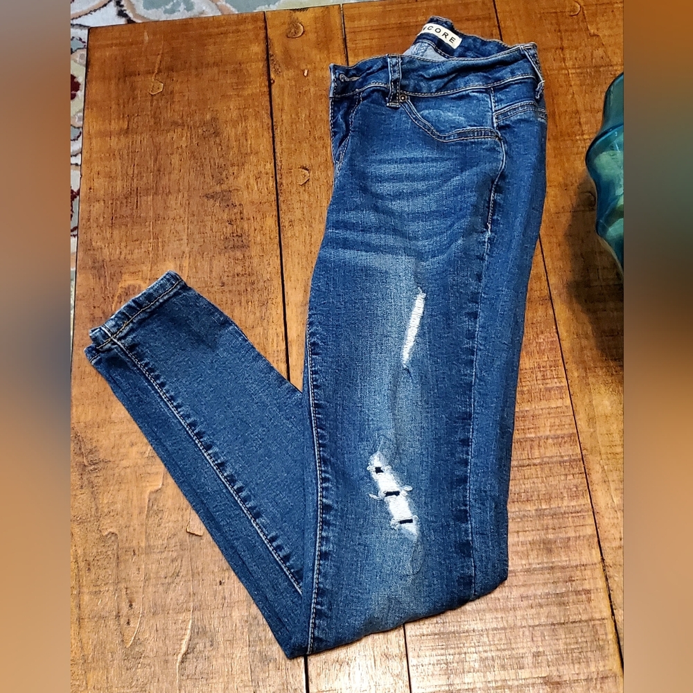 Encore Women's Destructed Medium Wash Blue Jeans Size 5